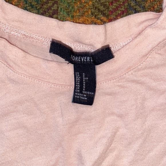 3 Tops - Picture 4 of 6